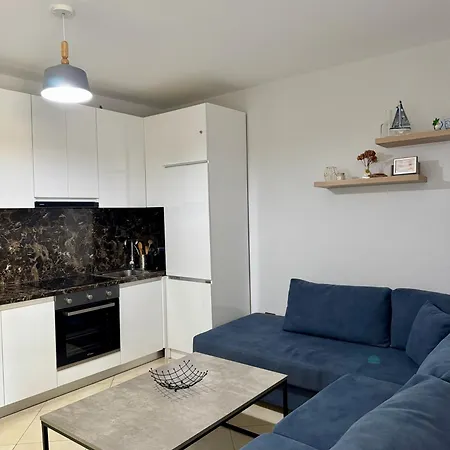 Curri In Twin Tower- Modern 4 People, 3 Min From The Lejlighed Shëngjin